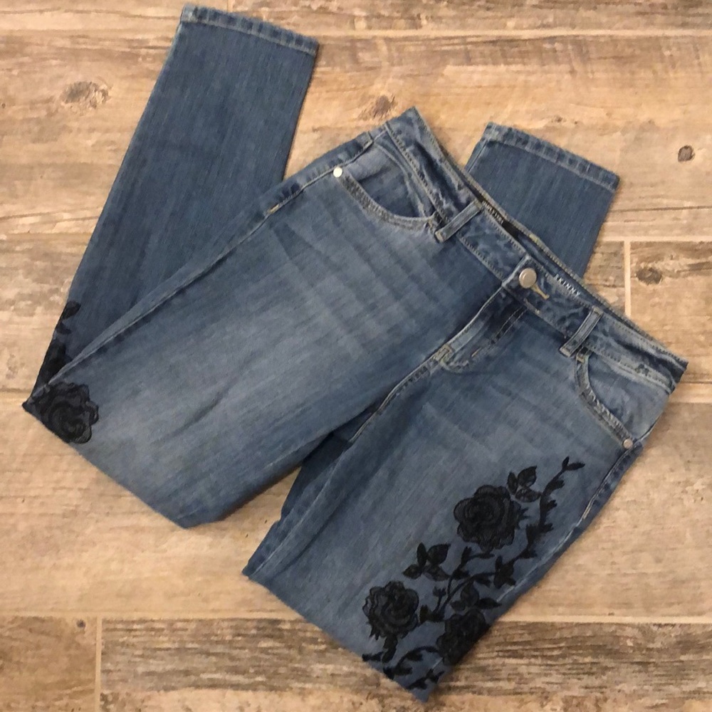 Simply Vera Skinny Mid Rise 4 Embellished Jeans